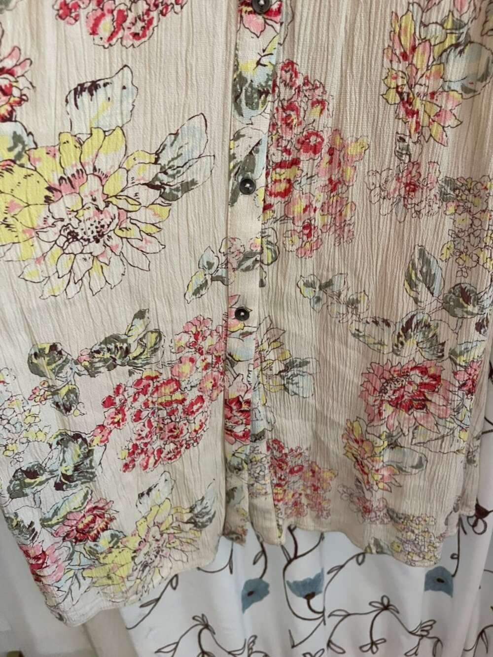 Sz M Billabong Cream Floral Crinkle Cami Dress - Picture 3 of 10